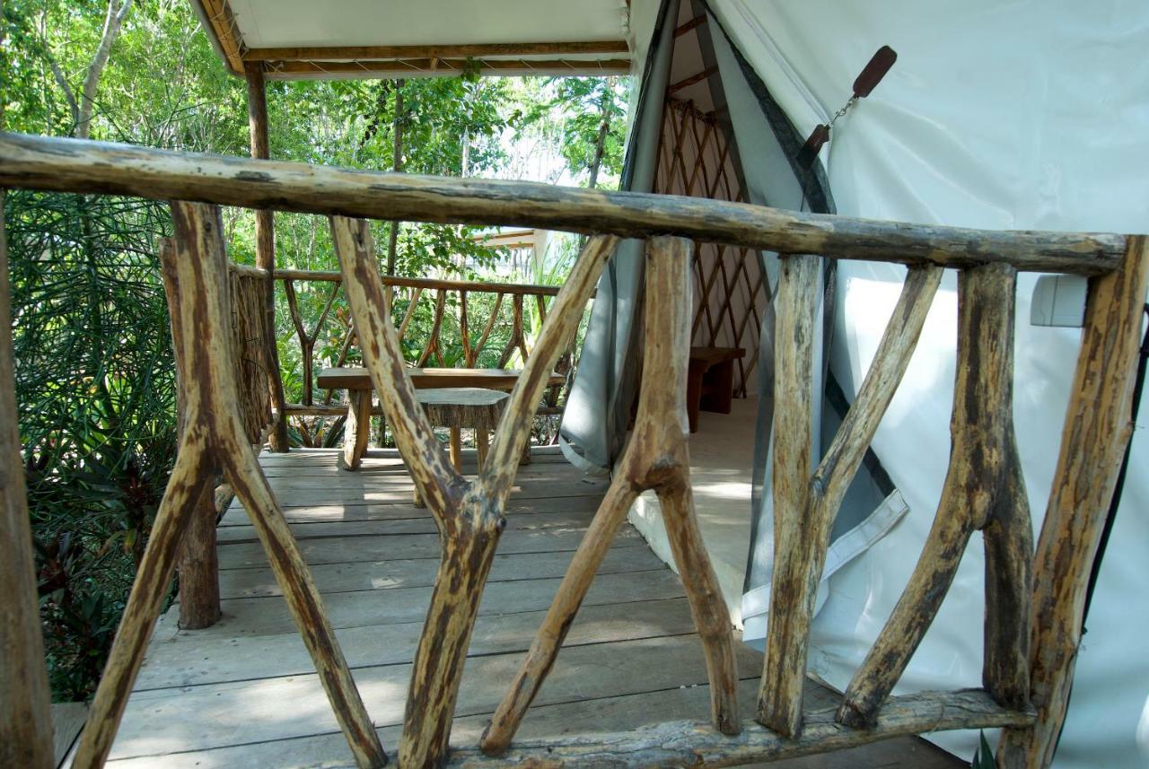 Huaya Camp Playa del Carmen